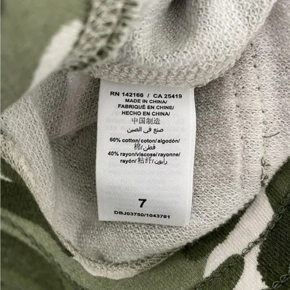 Splendid Boys Camo Sweat Shorts 7 NWT - Picture 4 of 4